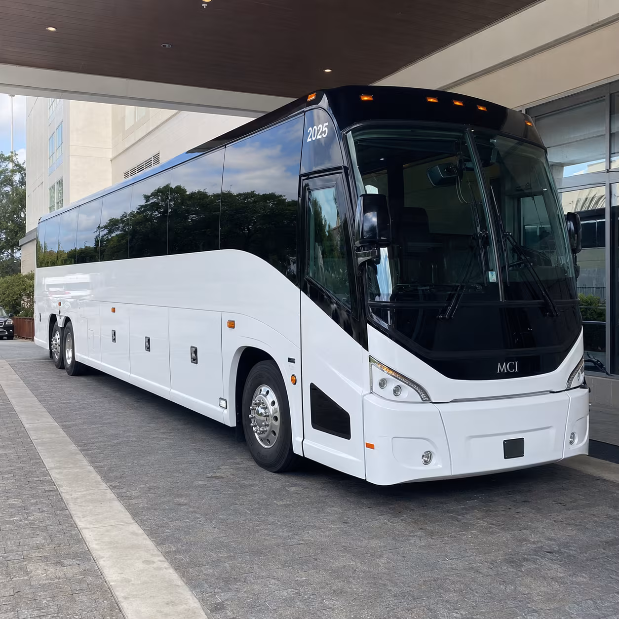 denver 54 passenger charter bus