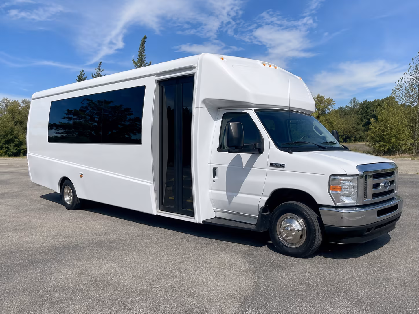 wine and brewery tour buses along the colorado front range